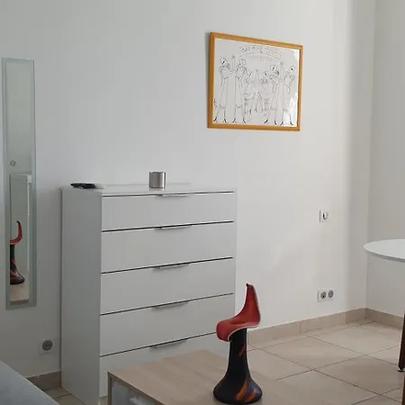 Appt T2 Meuble-juan Les Pins-logt 10 Apartman *