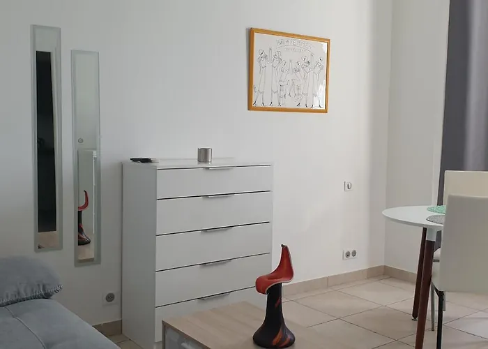 Appt T2 Meuble-juan Les Pins-logt 10 Διαμέρισμα *